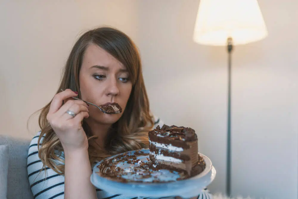 emotional eating vs binge eating