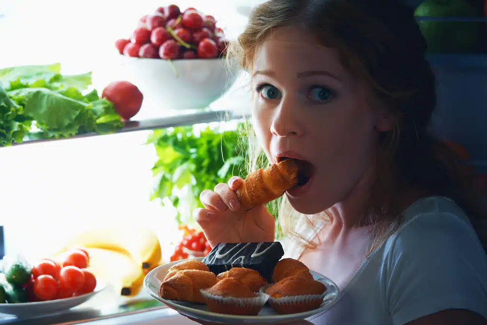 Featured image for “4 Signs of Emotional Eating and How to Deal with them”